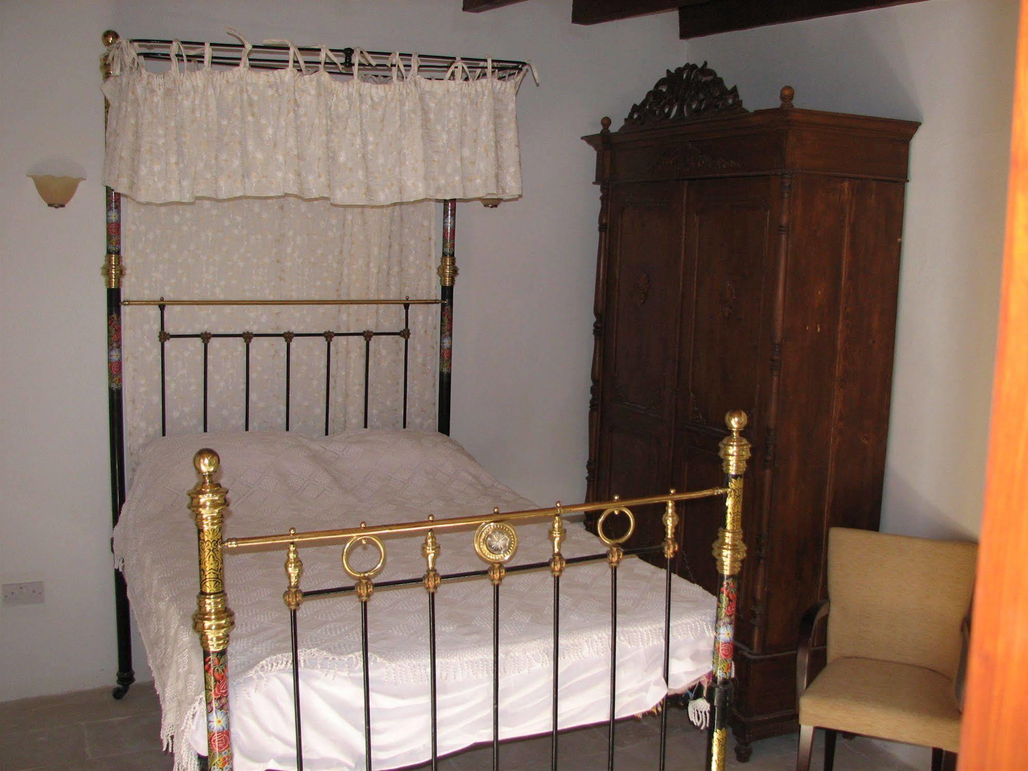 Lasa Heights Hotel Bagian luar foto