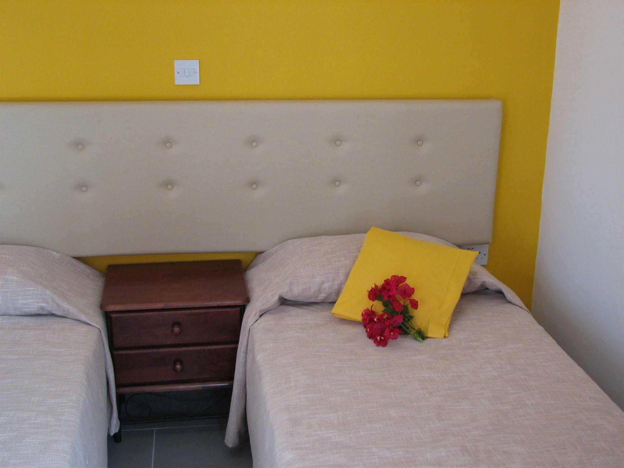 Lasa Heights Hotel Bagian luar foto