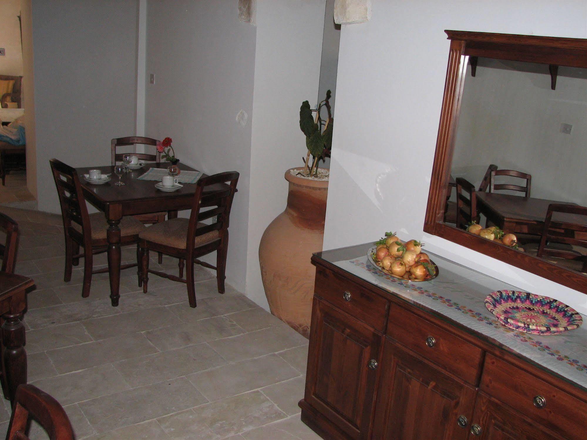 Lasa Heights Hotel Bagian luar foto
